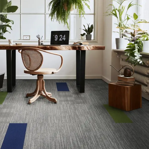 พรมปูพื้นลายโมเดิร์นจากพรมแผ่น carpet inter เพิ่มบรรยากาศสดชื่นให้ห้องทำงานดูมีชีวิตชีวา